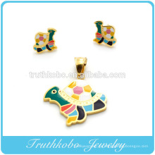 Alto pulido Animal lindo forma de tortuga multicolor esmalte de acero inoxidable pendiente del perno prisionero colgante conjunto de joyas de diseño para mujeres